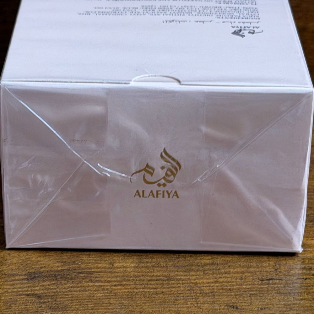 Kayali Yum Boujee Marshmallow 5mL + Alafiya 100mL Marshmallow EDP + Freshie Bund - Picture 14 of 14